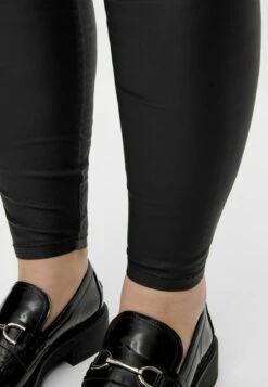 Curve Beschichtete - Legging - Black -Dames 021011c3dd4245279bc88832d9e62e3c