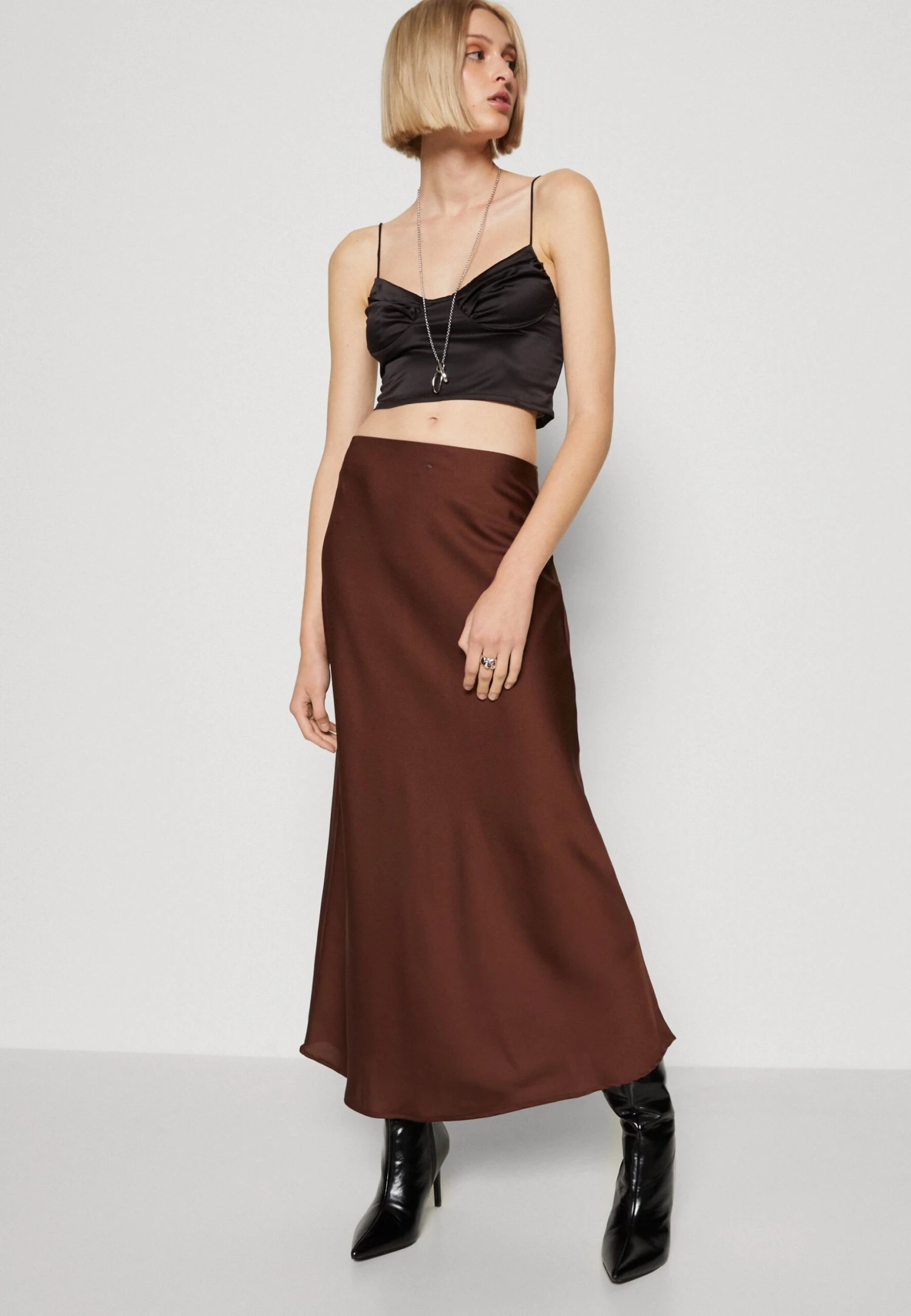 Vila Viellette Long Skirt - Maxirok - Shaved Chocolate 6 Vila Viellette Long Skirt - Maxirok - Shaved Chocolate - Afbeelding 4