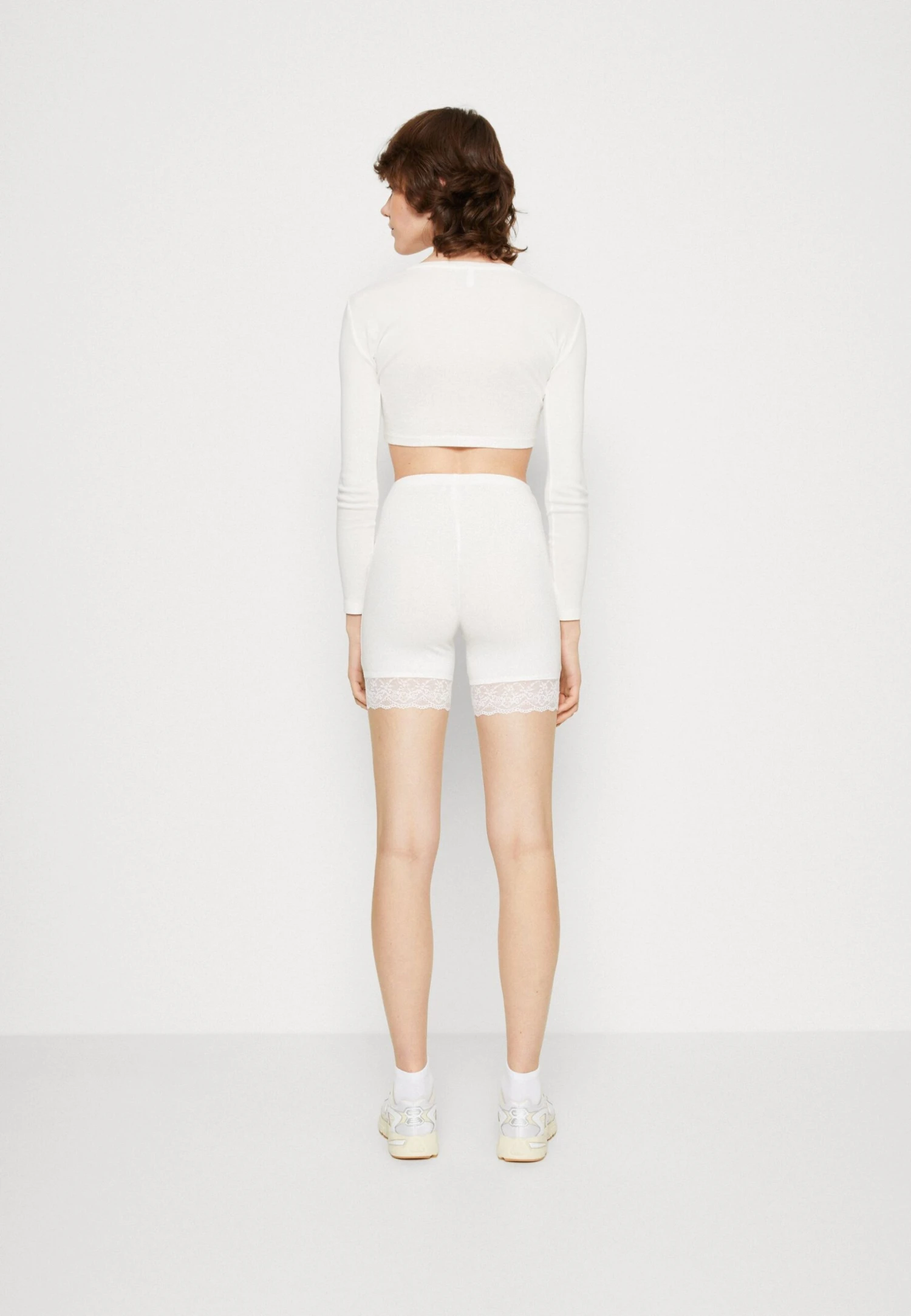 Vila Viofficial - Shorts - Snow White 5 Vila Viofficial - Shorts - Snow White - Afbeelding 3