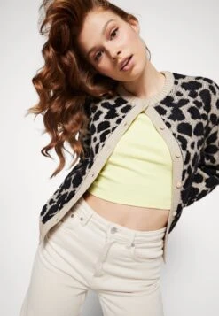 Vila Viril Feami Short Cardigan - Vest - Natural Melange/Black -Dames 428a4662fe2848d78f8685a2a7fda0b1