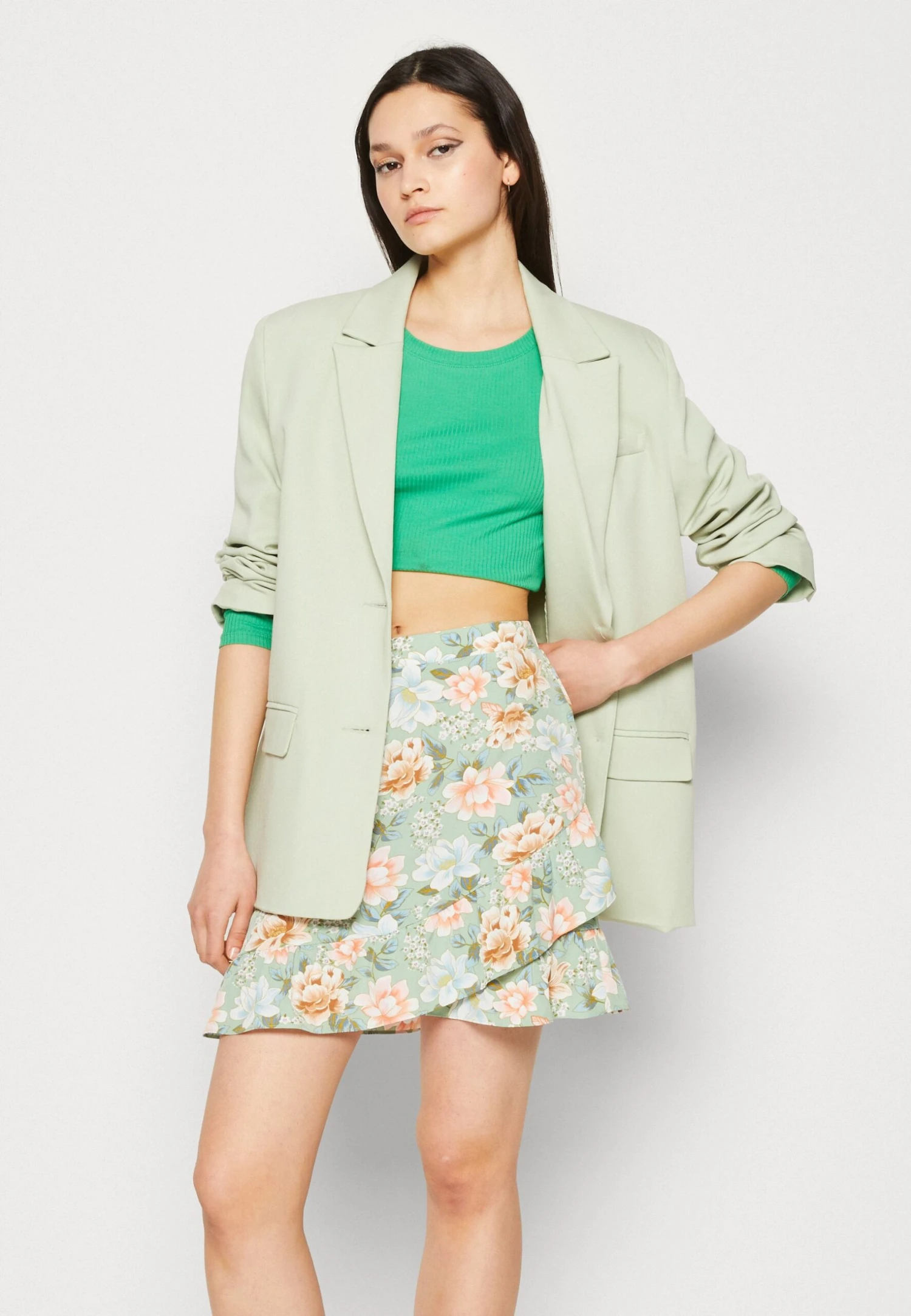 Vila Vitanja Wrap Skirt - Wikkelrok - Desert Sage 6 Vila Vitanja Wrap Skirt - Wikkelrok - Desert Sage - Afbeelding 4