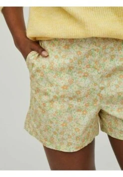 Vila Shorts - Cloud Dancer 11 Vila Shorts - Cloud Dancer -Dames 4c5996c0d4654d018700cdecbb9f603d