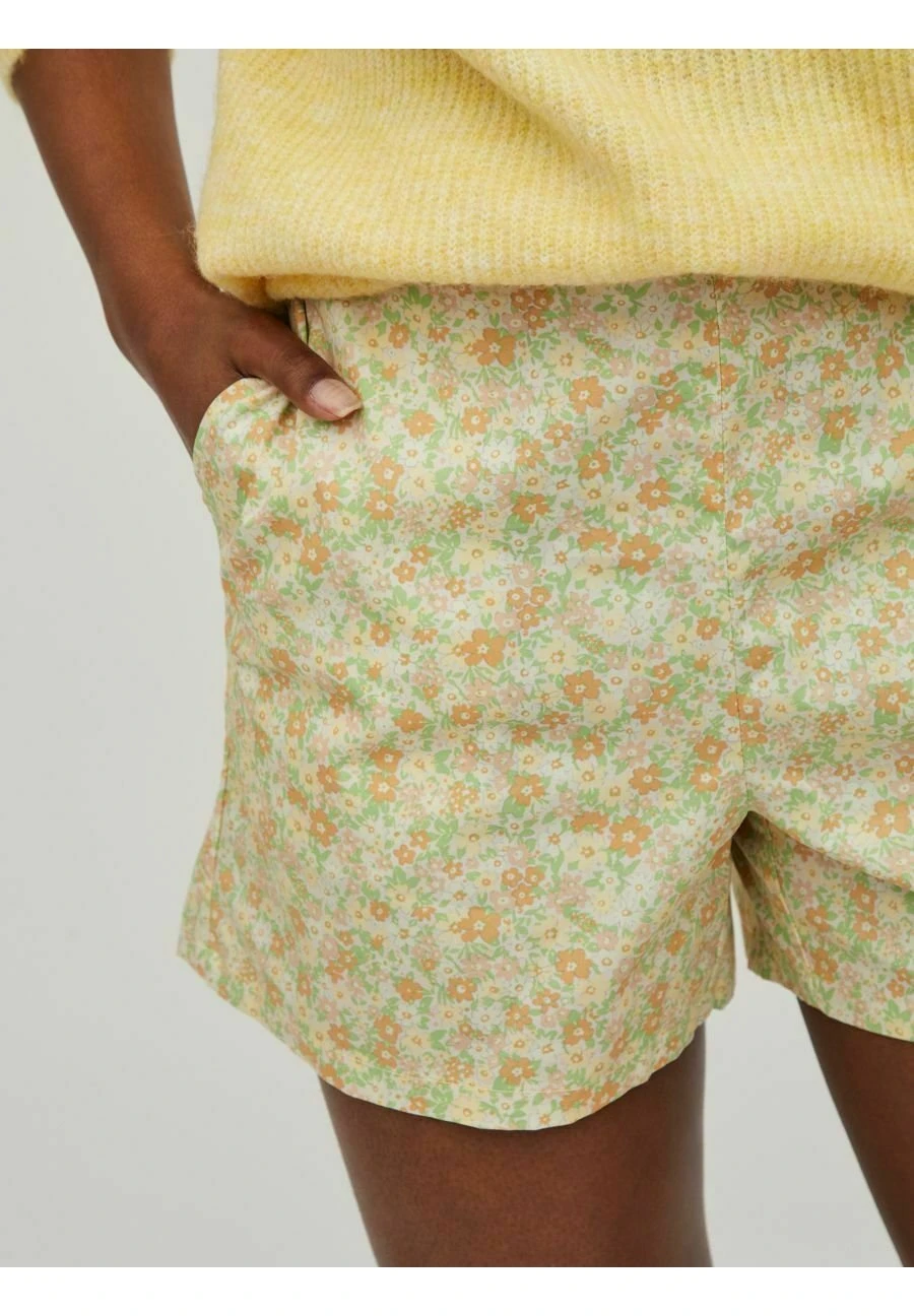 Vila Shorts - Cloud Dancer 6 Vila Shorts - Cloud Dancer - Afbeelding 4