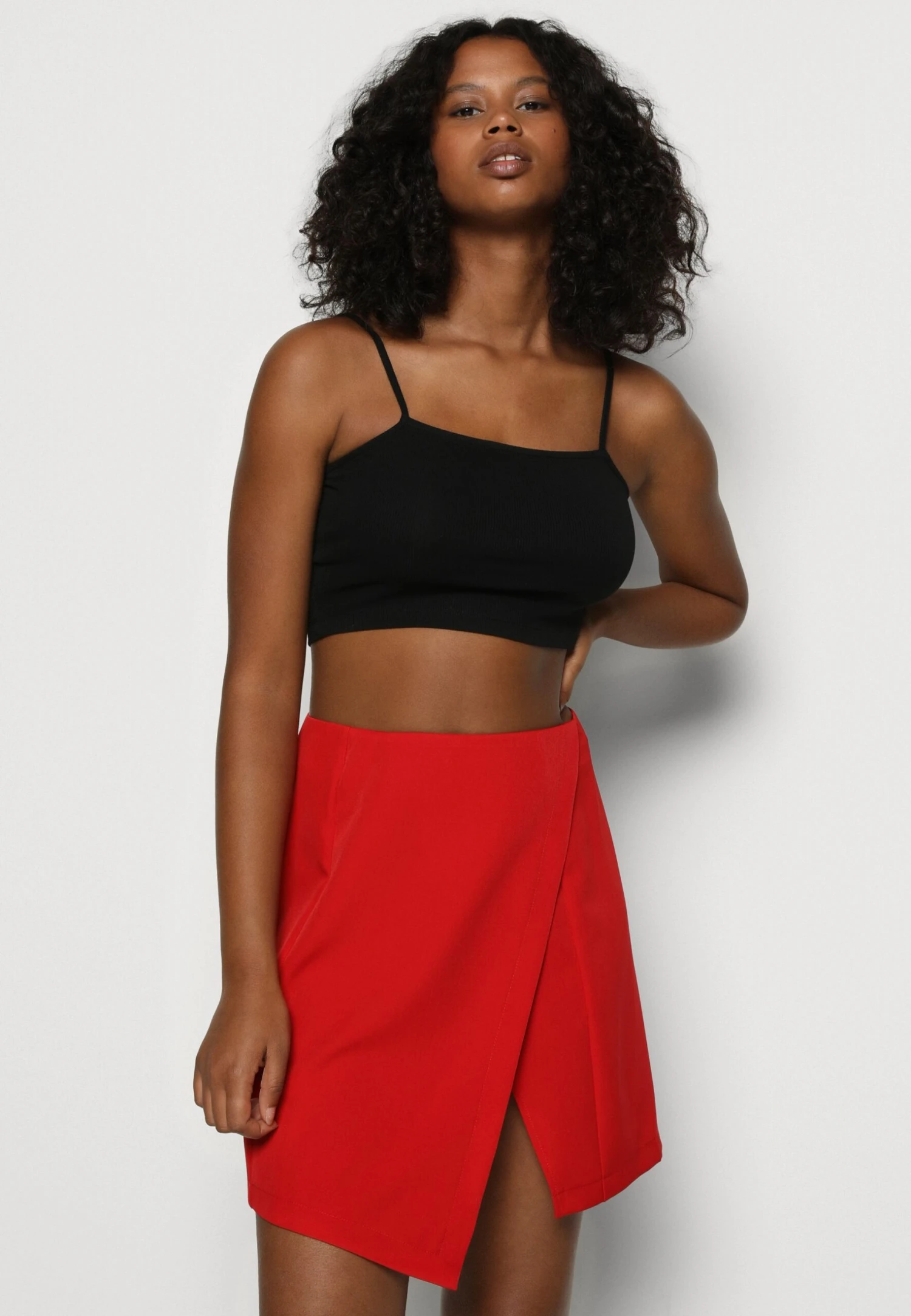 Vila Vikammas Asymmetric Skirt - Minirok - Barbados Cherry 6 Vila Vikammas Asymmetric Skirt - Minirok - Barbados Cherry - Afbeelding 4
