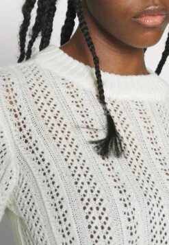 Vichoi O Neck - Trui - White Alyssum -Dames 5cf7fa42fff04102b885687f2be0fedd