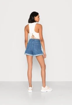 Vila Viwoody Festival - Jeansshort - Medium Blue Denim Cloud Dancer Embroidery -Dames 72669c8d52bd4591a6e0a31112016f5c