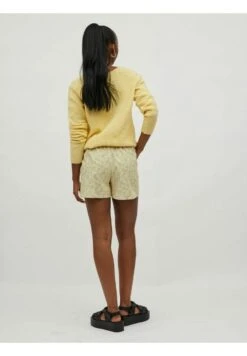 Vila Shorts - Cloud Dancer 10 Vila Shorts - Cloud Dancer -Dames 7b58c5ae3e424fd29617413aaf82b4d5