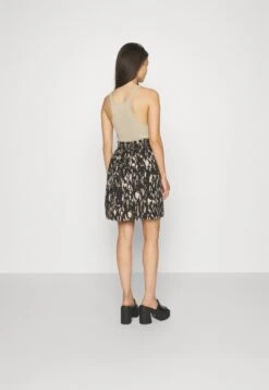 Vicaia Loa Skirt - A-Lijn Rok - Black -Dames c35a24bd69f449a1b9dc095a6df1c19f