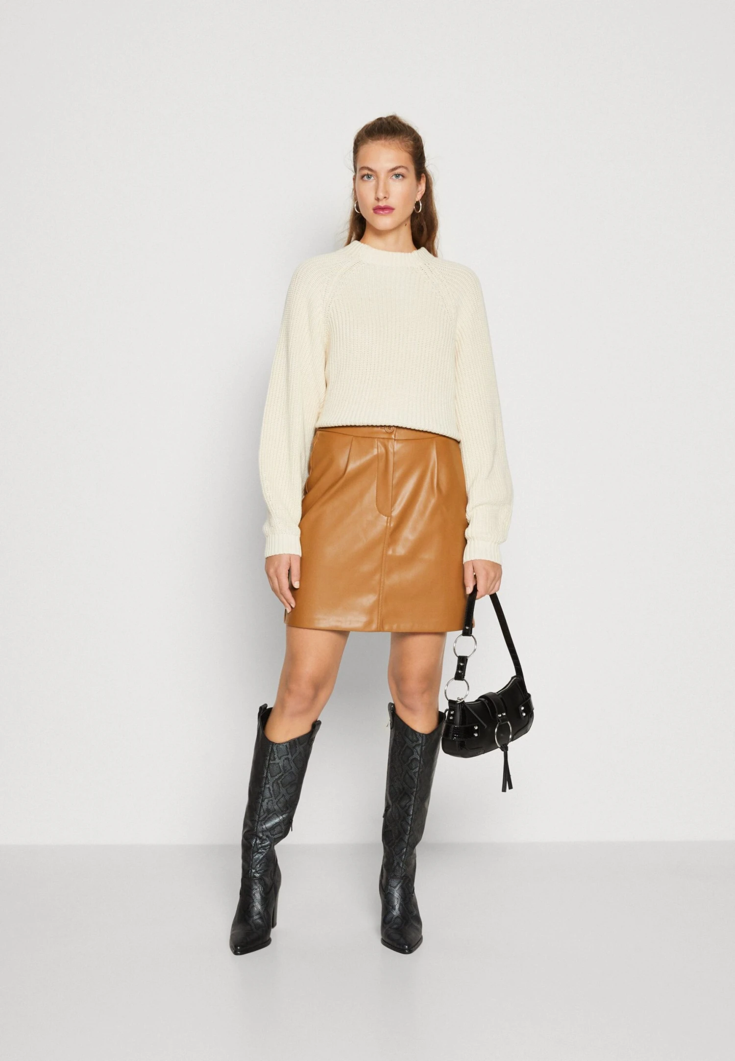 Vila Viline Short Skirt - Minirok - Toasted Coconut 4 Vila Viline Short Skirt - Minirok - Toasted Coconut - Afbeelding 2