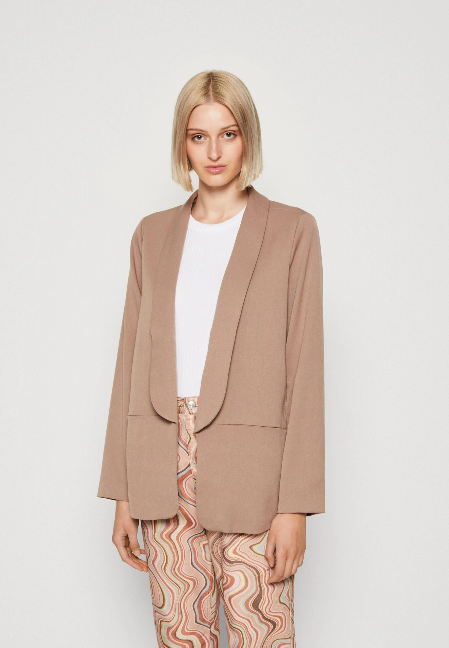 Vila Vivarone Open - Blazer - Brown Lentil 3 Vila Vivarone Open - Blazer - Brown Lentil