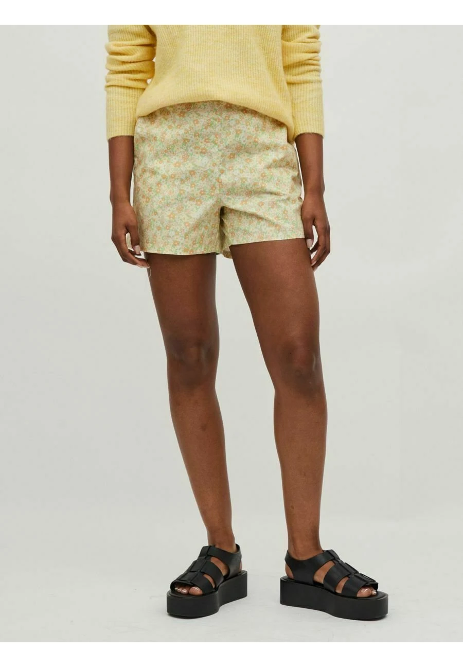 Vila Shorts - Cloud Dancer 3 Vila Shorts - Cloud Dancer