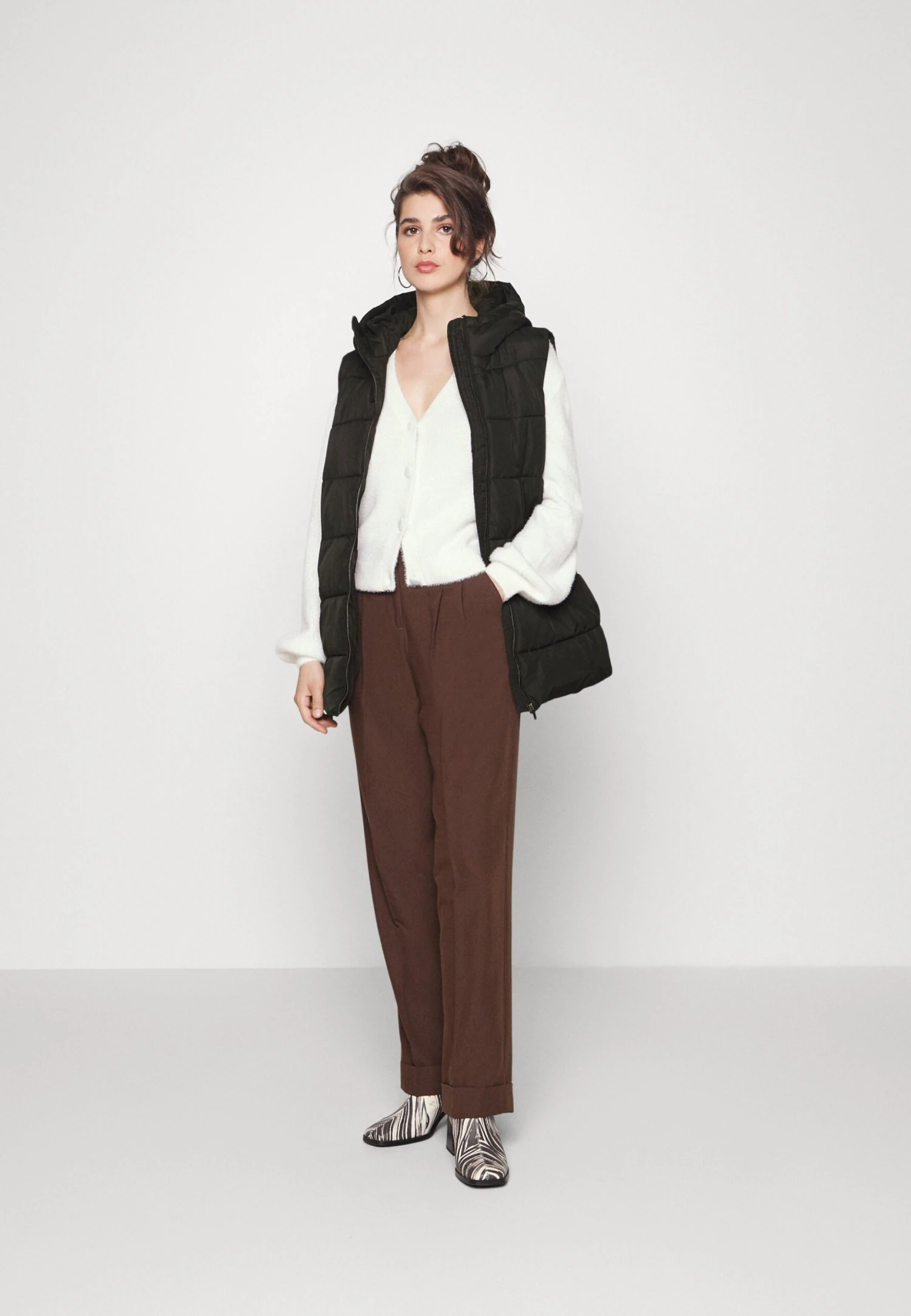 Vila Vitate L S - Bodywarmer - Black 4 Vila Vitate L S - Bodywarmer - Black - Afbeelding 2