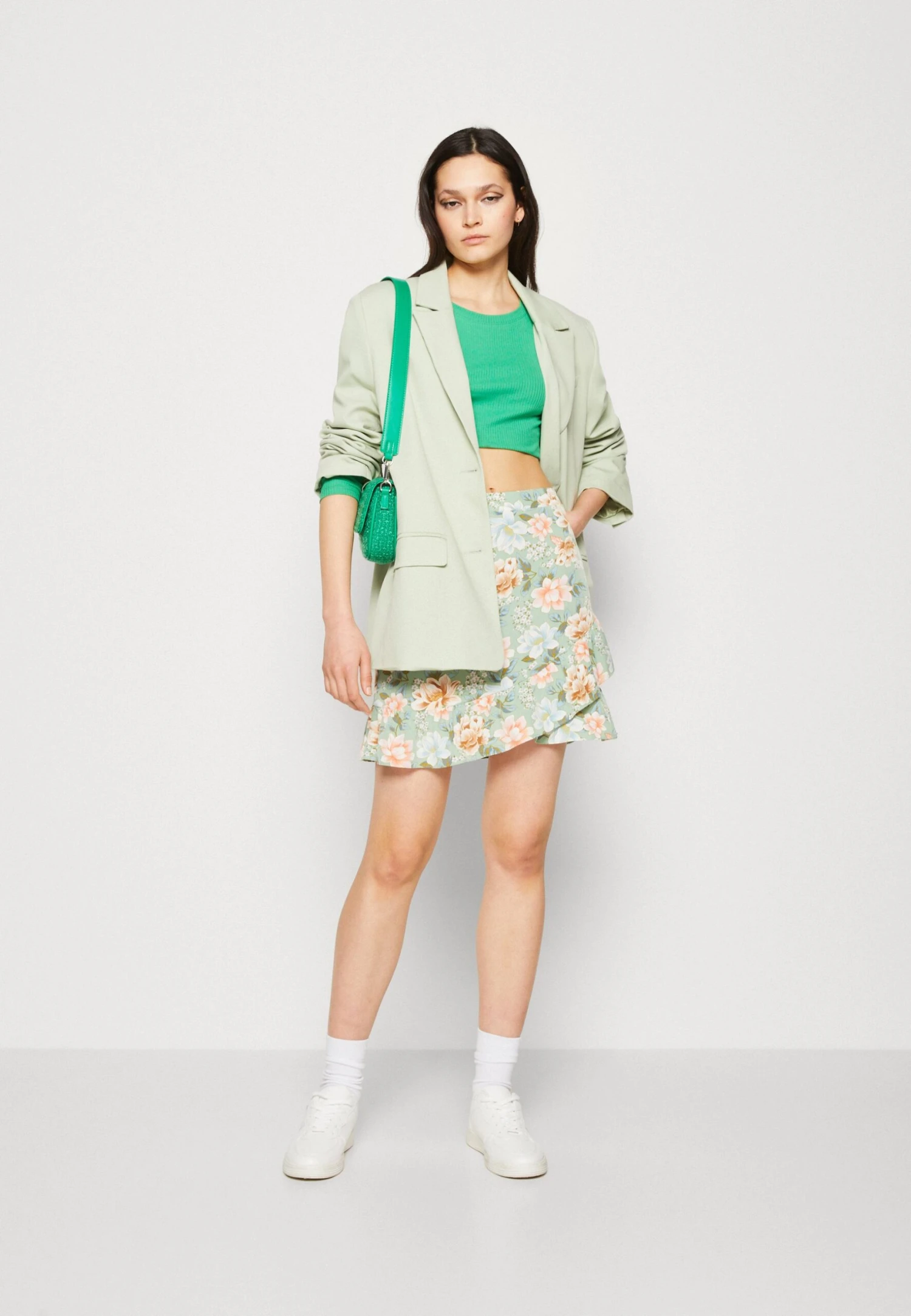 Vila Vitanja Wrap Skirt - Wikkelrok - Desert Sage 4 Vila Vitanja Wrap Skirt - Wikkelrok - Desert Sage - Afbeelding 2