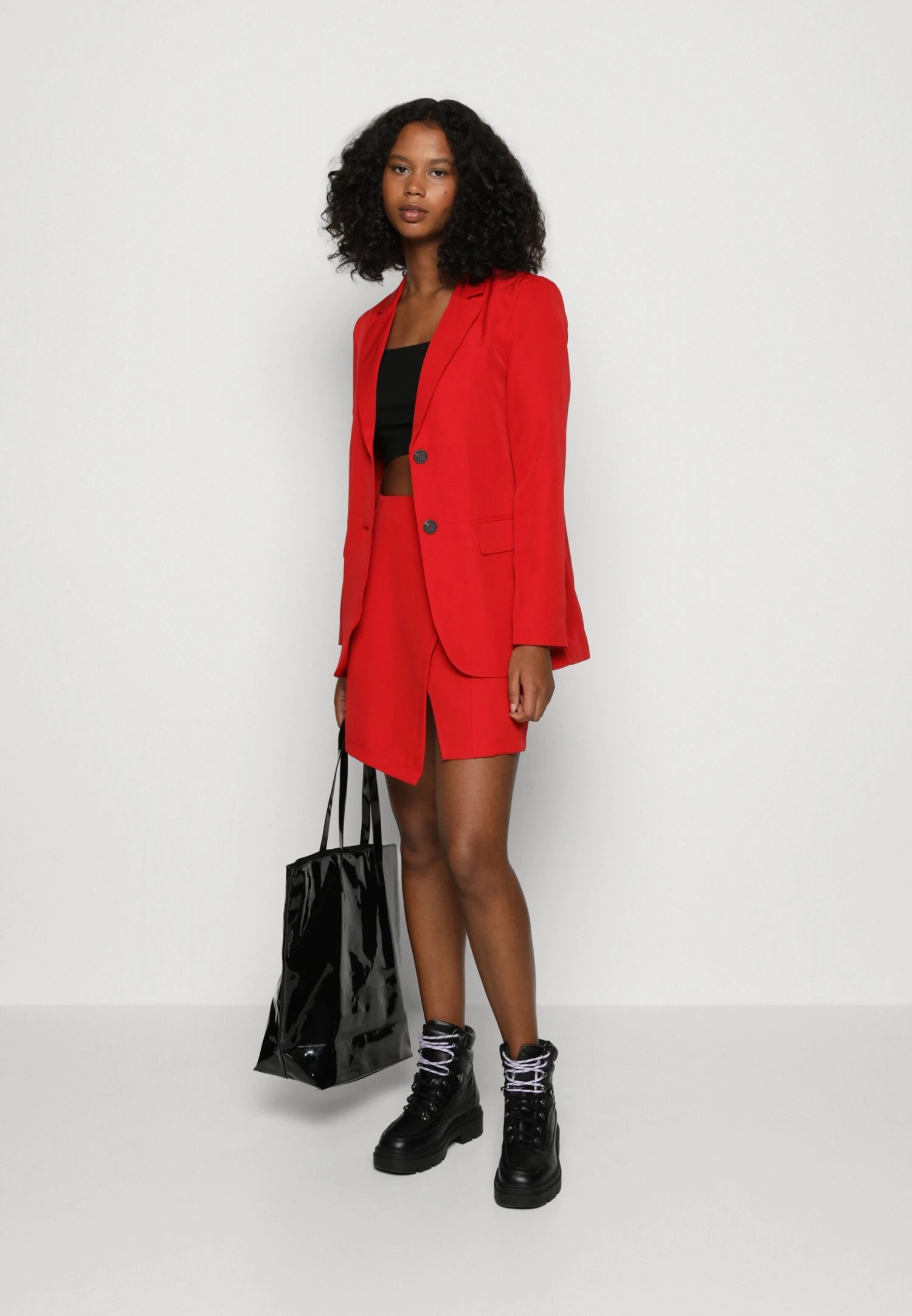 Vila Vikammas Asymmetric Skirt - Minirok - Barbados Cherry 4 Vila Vikammas Asymmetric Skirt - Minirok - Barbados Cherry - Afbeelding 2